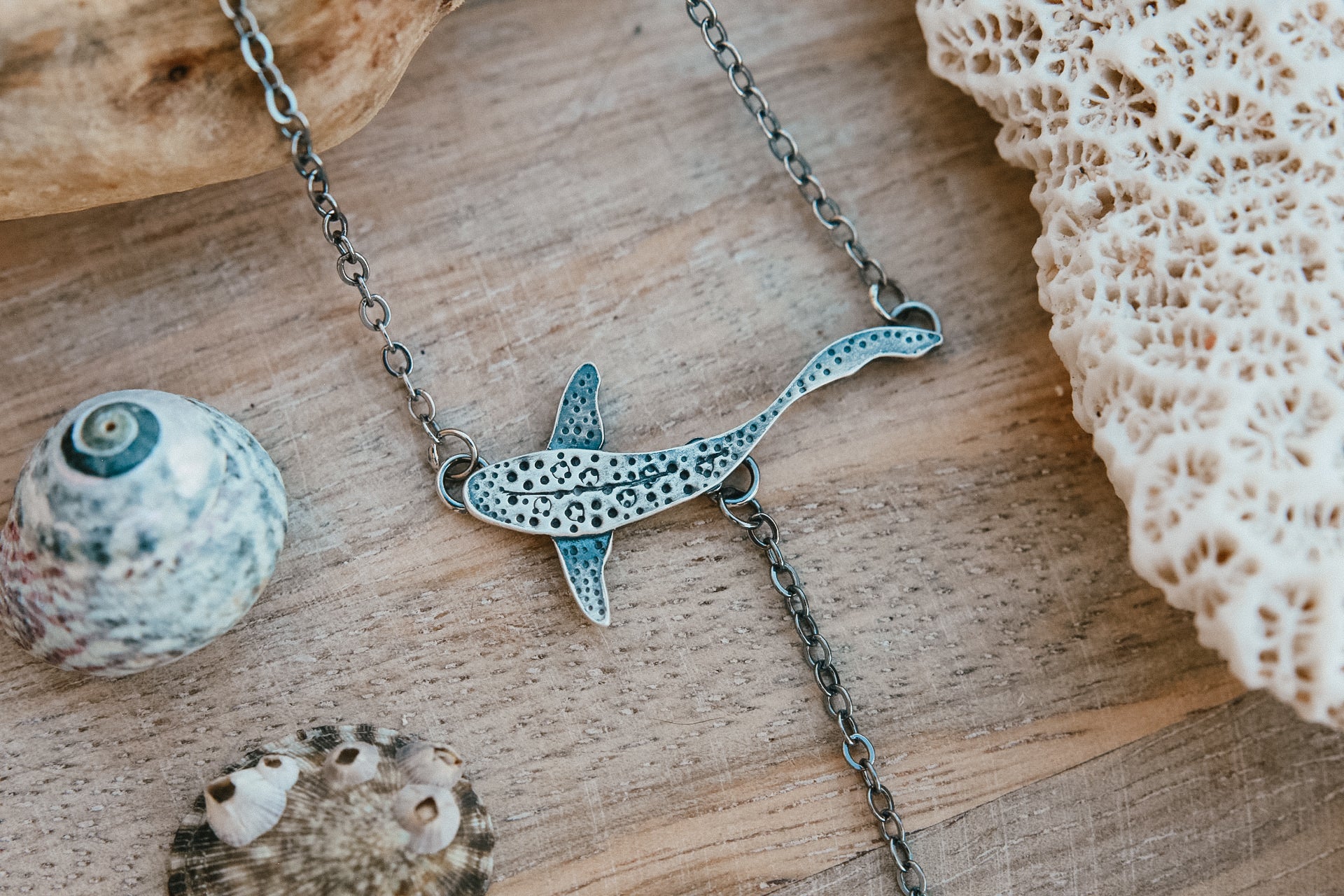 Lariat Necklace - Zebra Shark