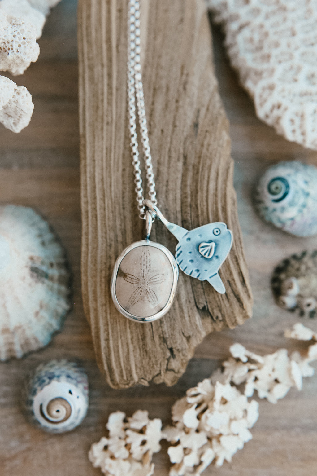 Ocean Drops Necklace - Mola mola