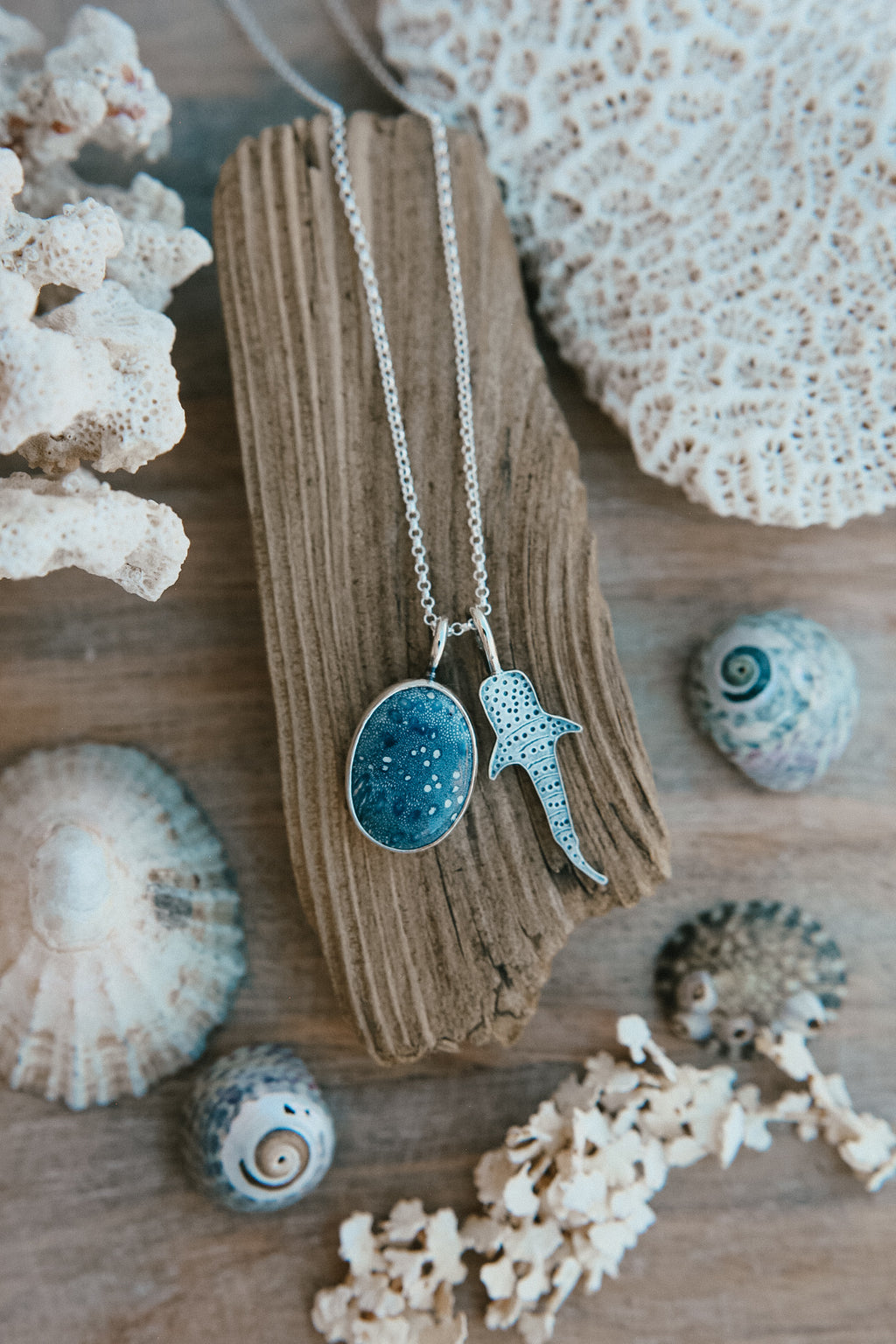 Ocean Drops Necklace - Whale shark
